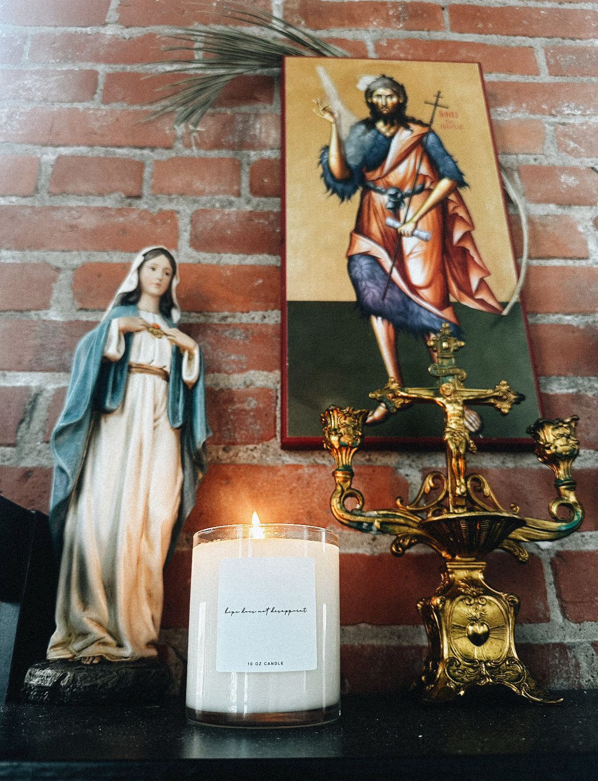 HOPE DOES NOT DISAPPOINT candle