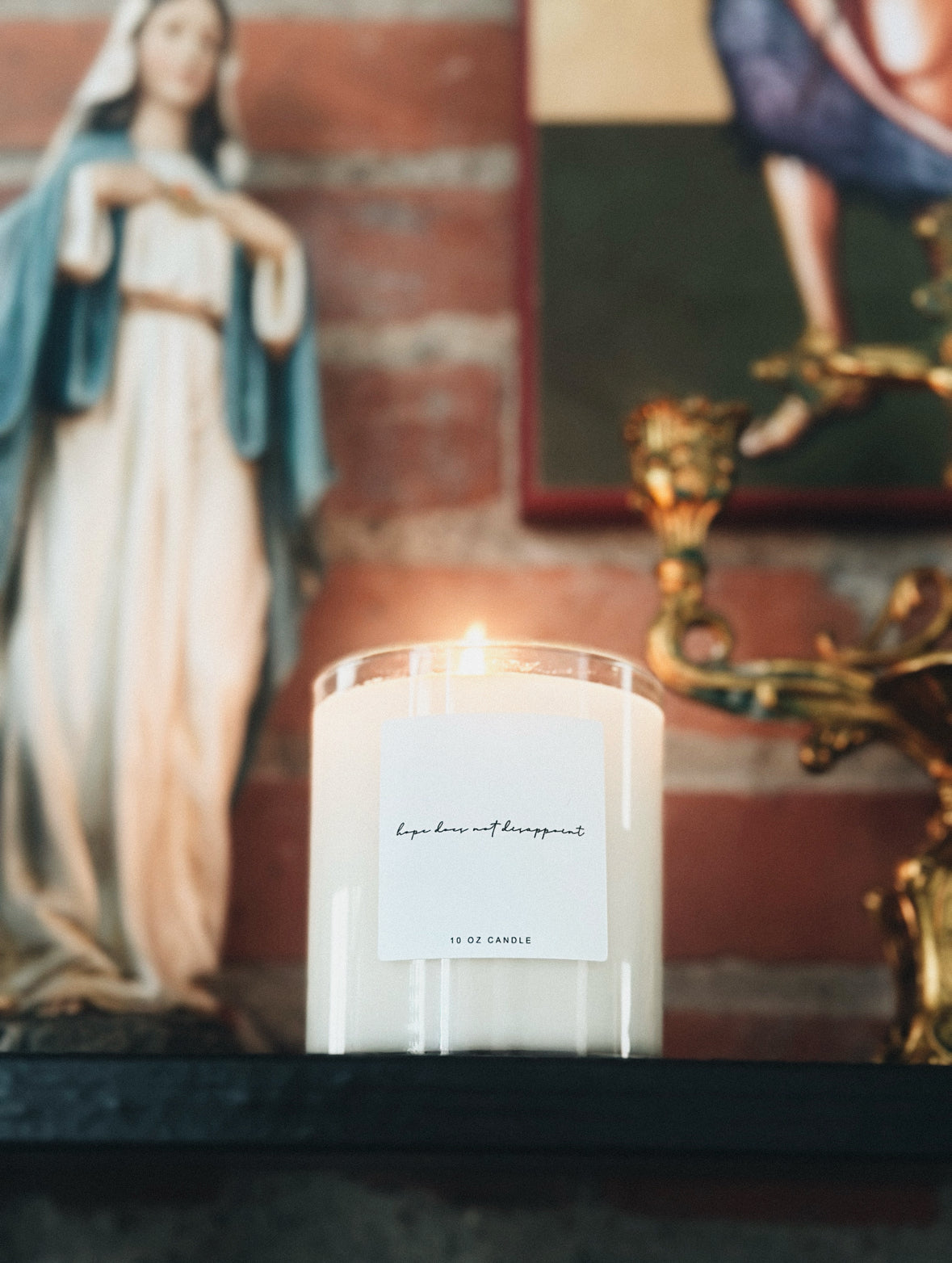 HOPE DOES NOT DISAPPOINT candle